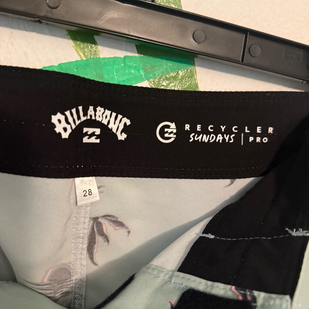 Billabong Men's Sage Green Palm-Print Boardshorts - Picture 5 of 6